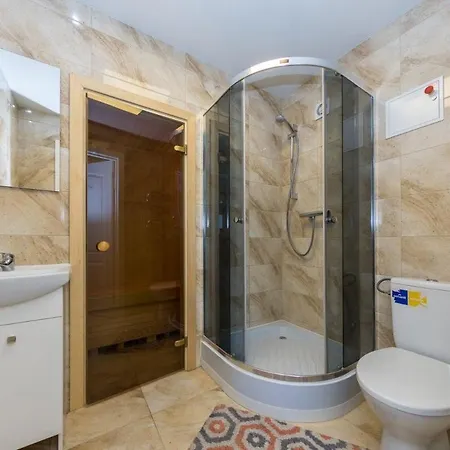 Parko Apartamentai Su Sauna Apartment
